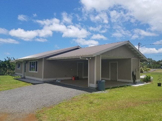 17-451 Volcano Rd. Kurtistown, HI 96760 - 17-451 Volcano Rd. Kurtistown, HI 96760 House