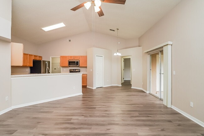 Photo - 1870 Smoketree Cir