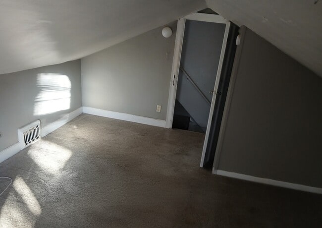 Photo - 407 N Covell Ave