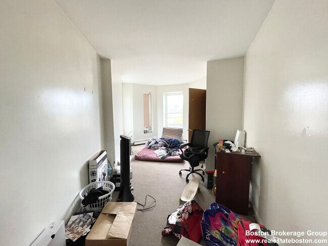 96 Hammond St Unit 4