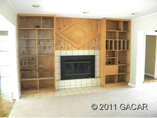 Photo - Black Acres-Three Bedroom, Two Bath 2068sf 1/2 mile to Law School or the Swamp