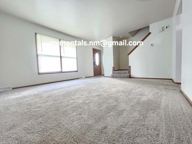 Building Photo - 225 Chapel Ter Rental