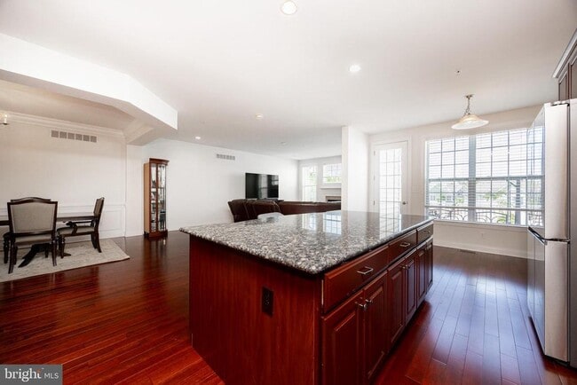 Photo - 71 Iron Hill Way