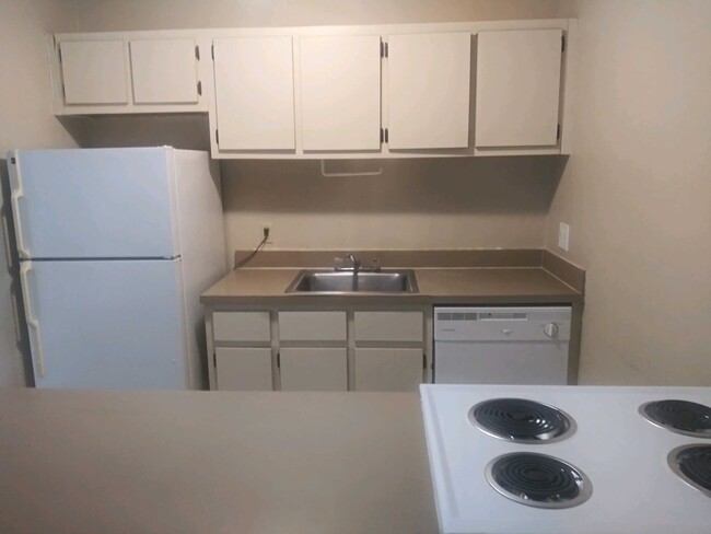 kitchen - 1860 My Pl Condo