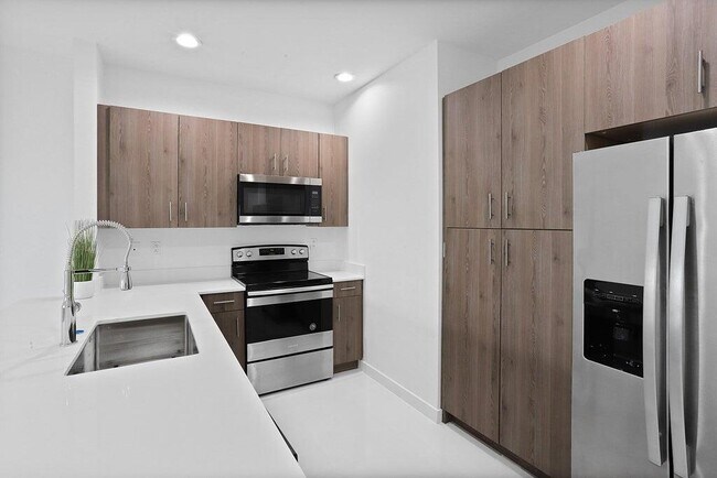 Photo - 1330 Crystal Way