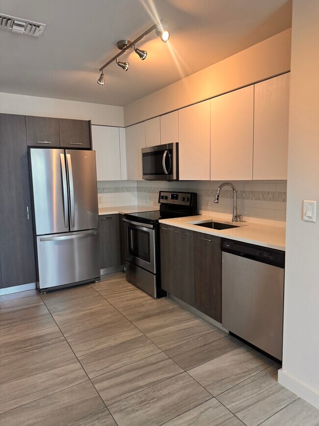 1109 NW 2nd Ave Unit B2