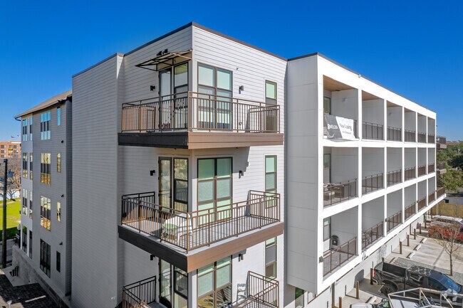 212 Melba