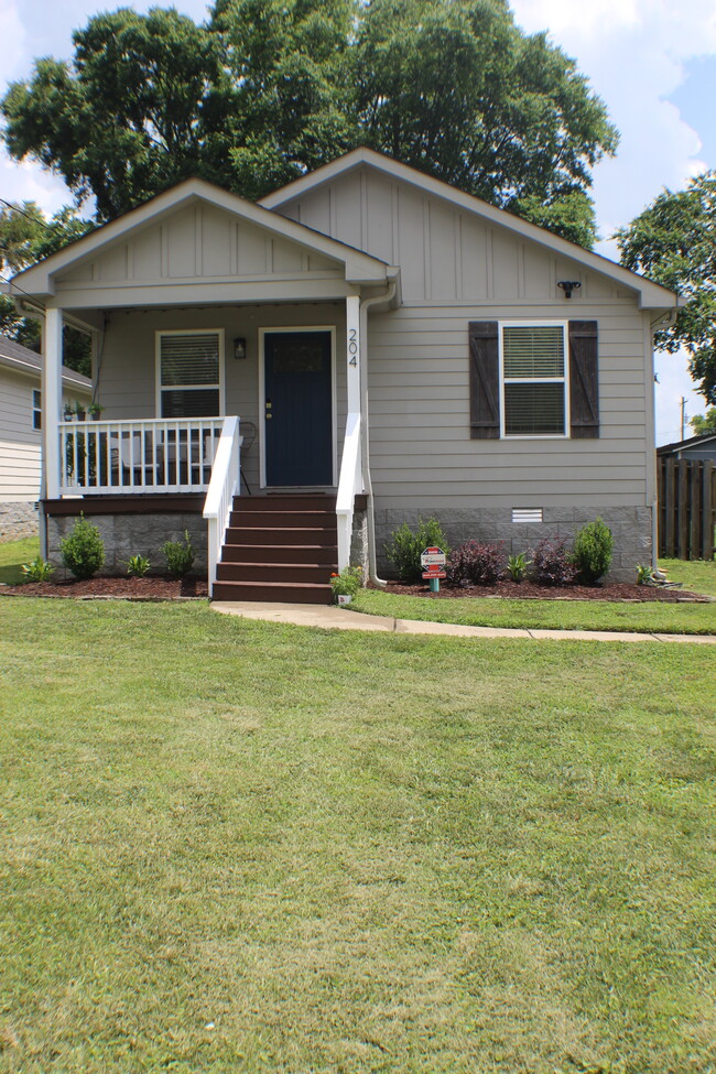 Photo - 204 30th St Casa