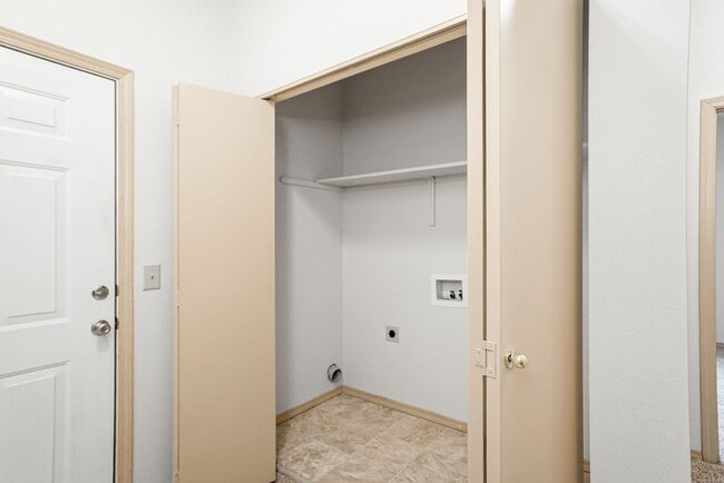 Photo - 115-Wintercrest Apartments