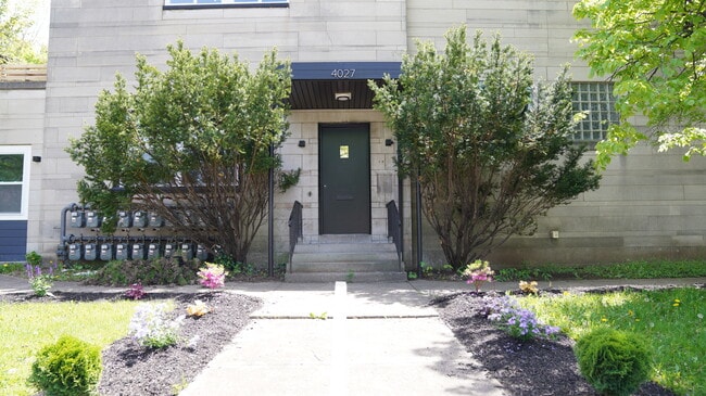 Building Photo - 4027 Beechwood Blvd Unit 1