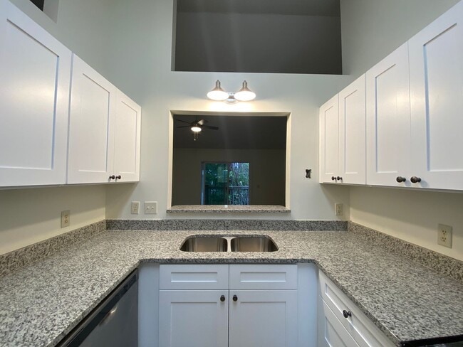 Photo - 5140 Greenville Loop Rd Unit G5140 - D