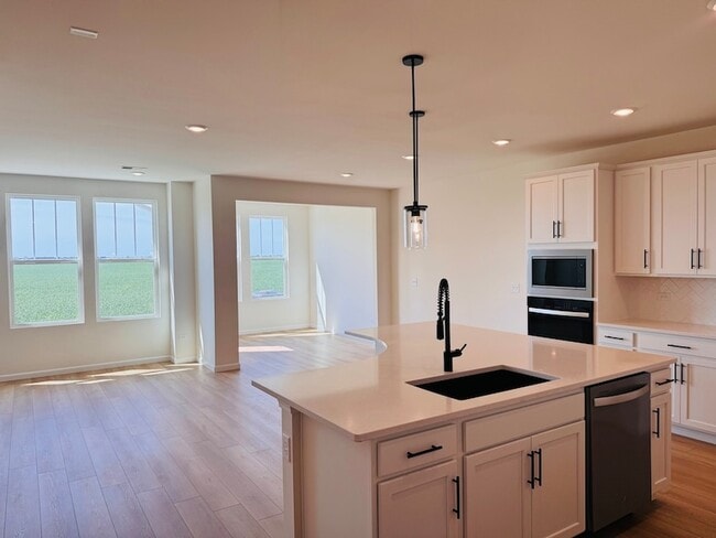 Photo - 2177 Ryegrass Ln