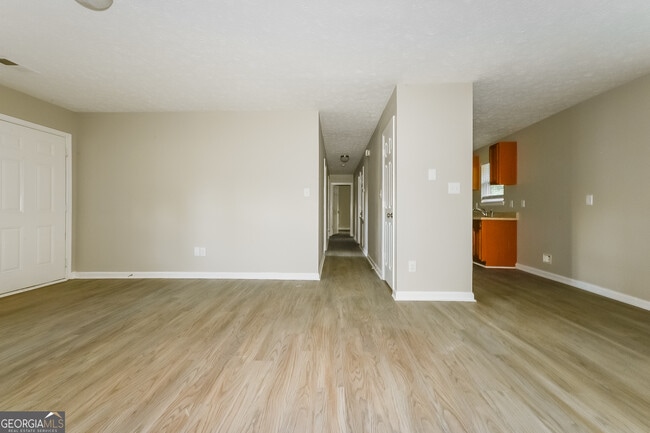 Photo - 35 Pinecone Ct