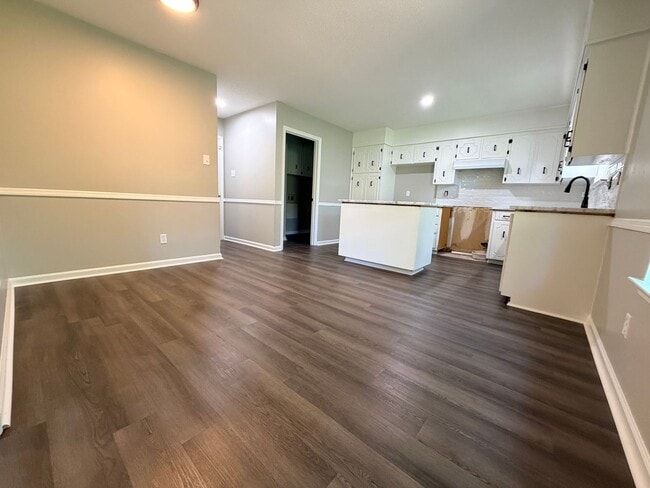 Photo - Buy or Lease!