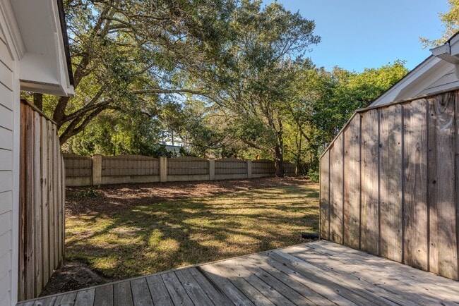 Photo - "Charming 2-Bed, 2-Bath Townhouse Retreat ...