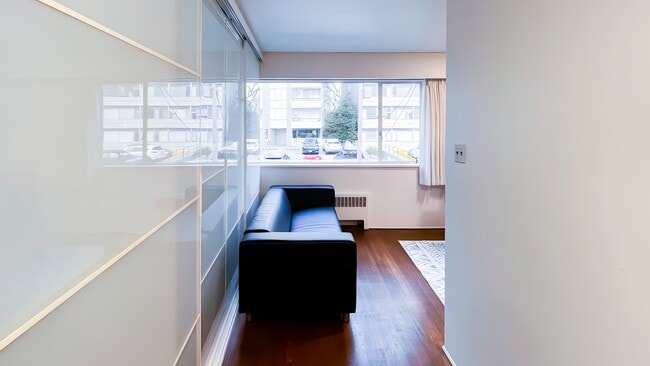 Photo - 1925 Nelson St Unit 109