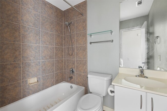 Photo - 6935 Yellowstone Way Dr