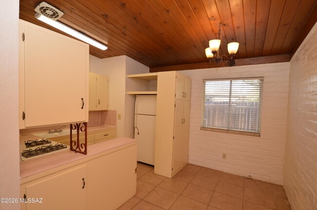 Photo - 3529 E Florence Dr