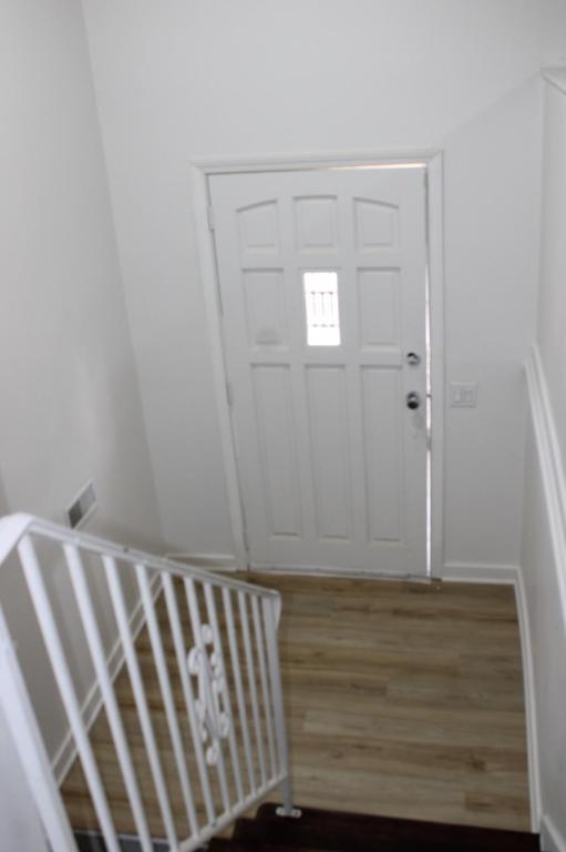 Photo - 9604 Wallace Ave