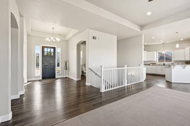 Photo - 5 Bed 3.5 Bath - with Office with Fireplace with Amazing Views!!!