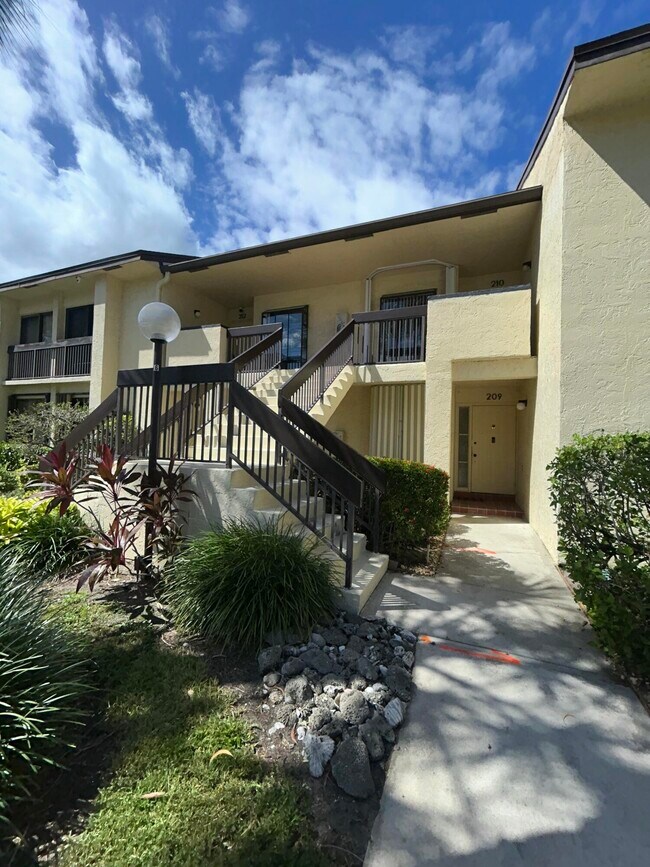 Photo - 2051 SW 15th St Unit 210