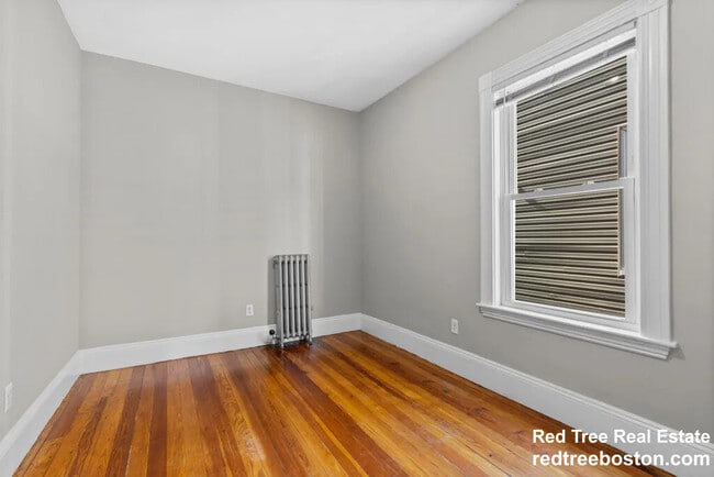 35 Harbor View St Unit 2