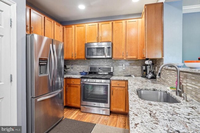 4850 Eisenhower Ave Unit 205