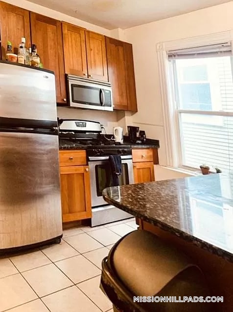 Photo - 17 Sachem St Unit 3