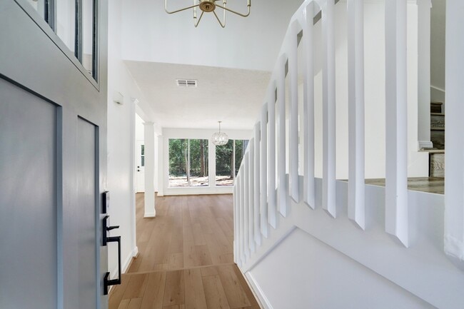 Photo - 138 S Timber Top Dr