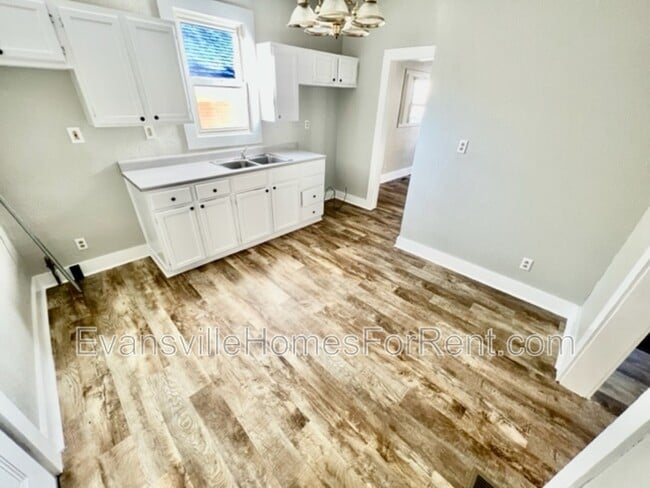 Photo - 405 N Morton Ave