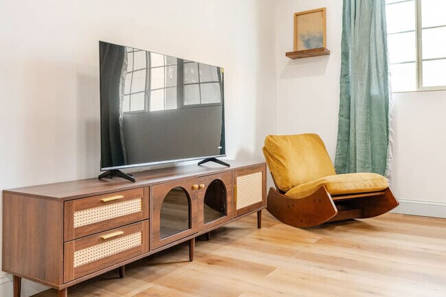 Photo - 1384 Ridge Ave Unidad ID1314956P