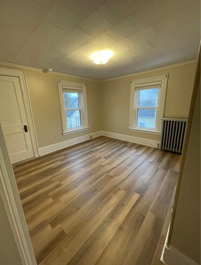 Photo - 187 Grove St Unit 1