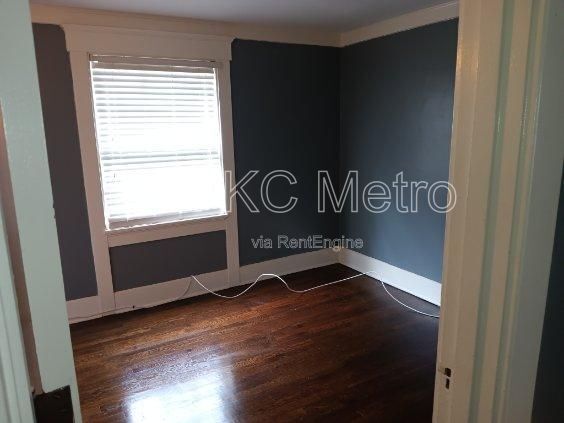 Photo - 4629 Harrison St Unit B