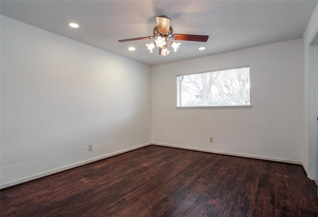 Photo - 5627 Winsome Ln