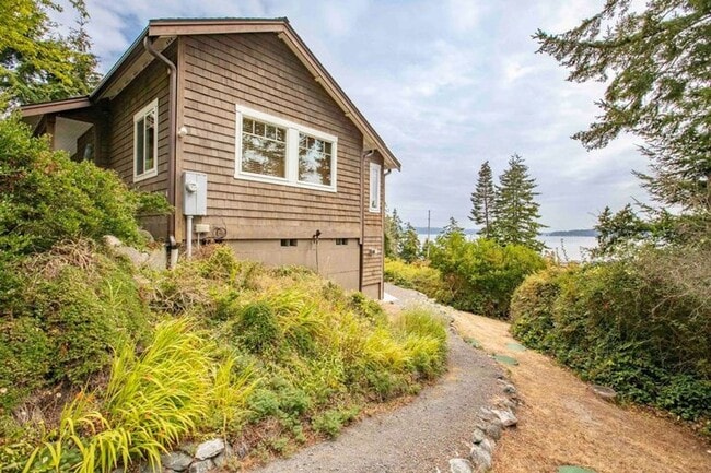 Photo - Furnished Greenbank Home with Water View a...