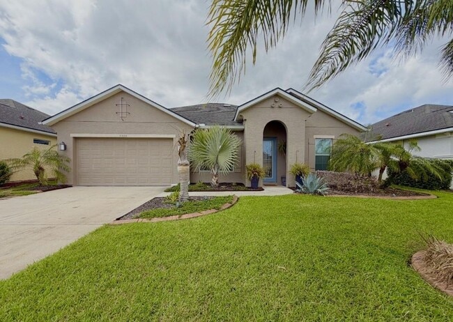 Building Photo - Beautiful Port Orange 4 Bedroom 2 Bathroom Pool Home