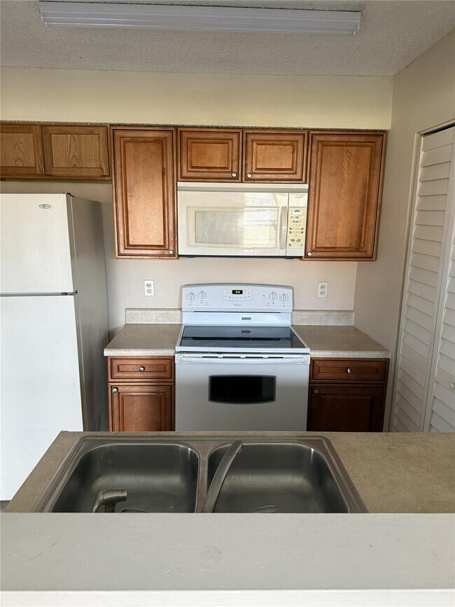 Photo - 1253 SW 46th Ave Unidad 1616