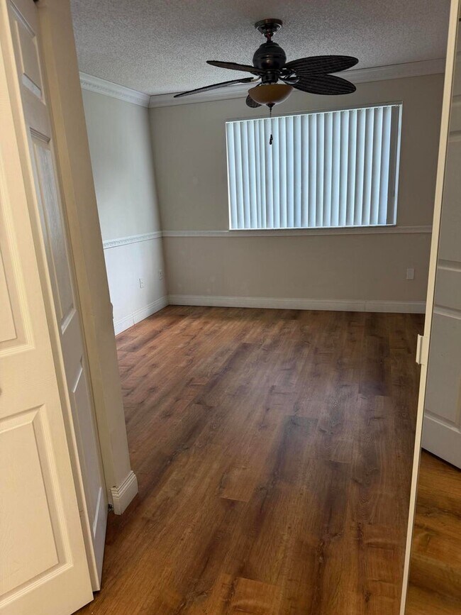 Photo - 1500 Crestwood Ct S Unit 1503