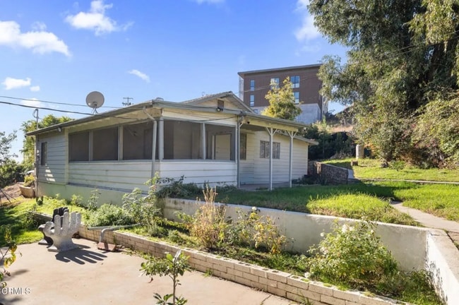 Photo - 11798 Kagel Canyon St