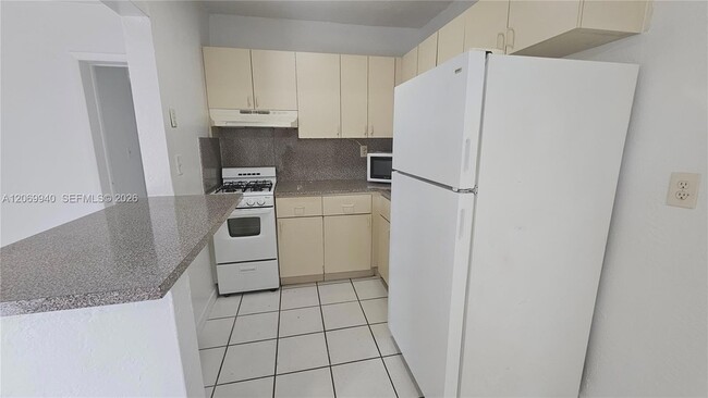 Photo - 1230 W 54th St Unit 226A