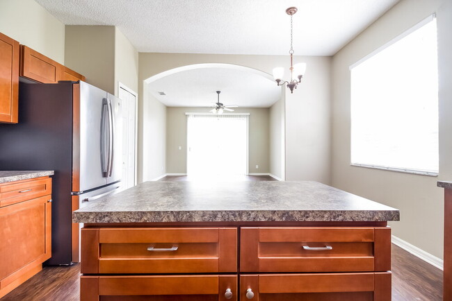 120 Portstewart Dr