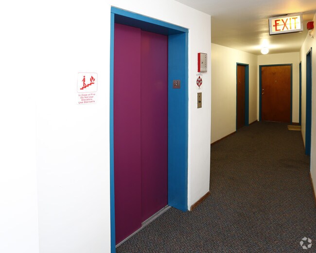 Elevator - Ridgewood Apartments