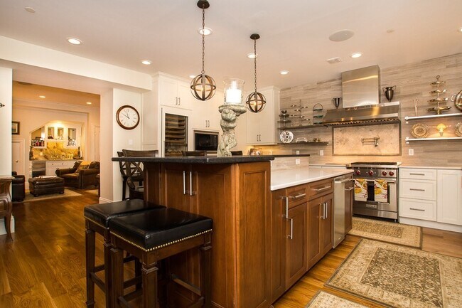 Photo - 1 Winter Pl Unit 2