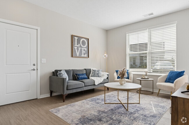 2BR, 2BA - 975SF - Living Room