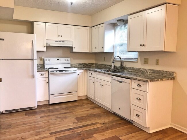 Photo - 1795 Laramie Drive
