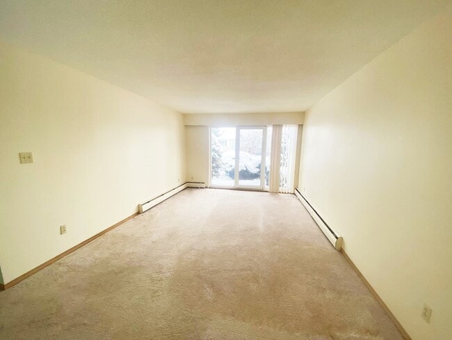 Building Photo - 879 Johnson St Unit 103