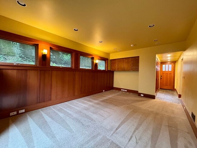 Photo - Queen Anne Home