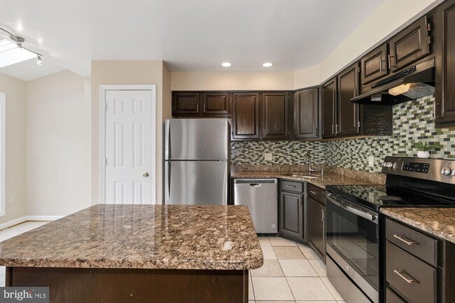 Photo - 20324 Cedarhurst Way