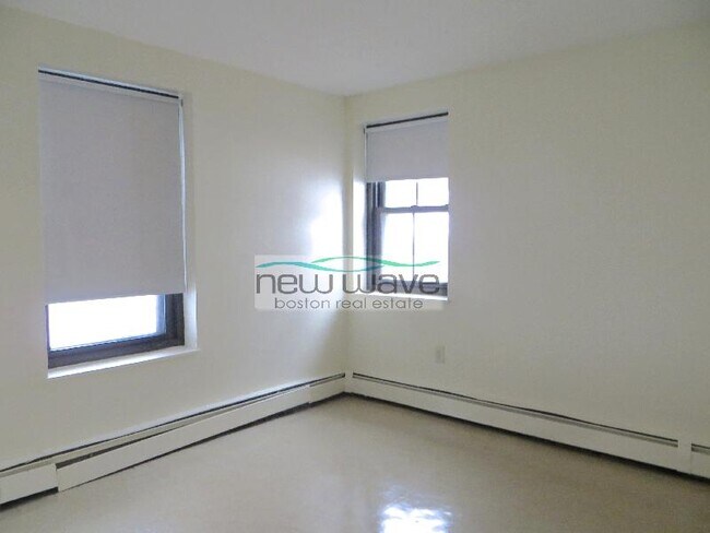 586 Massachusetts Ave Unidad 1,