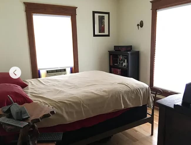 Photo - 301 W Illinois St Unit 4